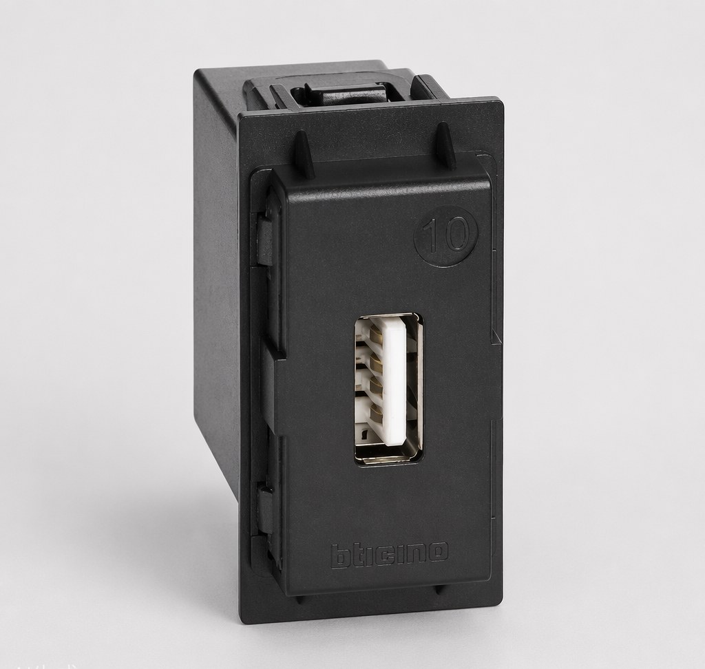BTicino Presa caricatore USB tipo A 5 Volt 1100 mA